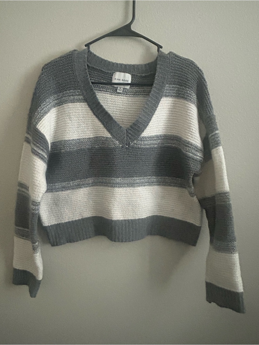 Pink Rose V-Neck Striped Sweater - Gray striped Women’s size medium